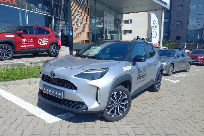 Toyota Yaris Cross din 2024 cu 4.650 km - oferta TOY130075 - foto 1