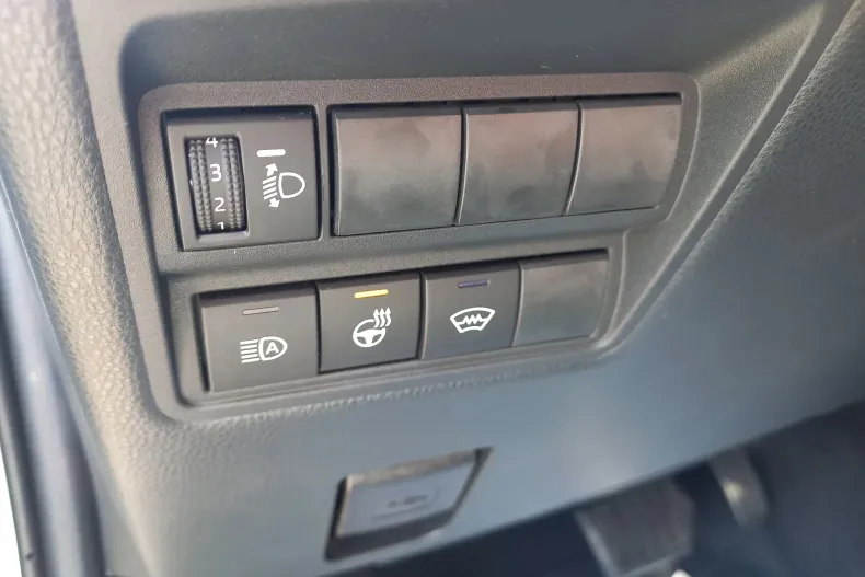 Toyota Yaris Cross din 2024 cu 4.650 km - oferta TOY130075 - foto 12