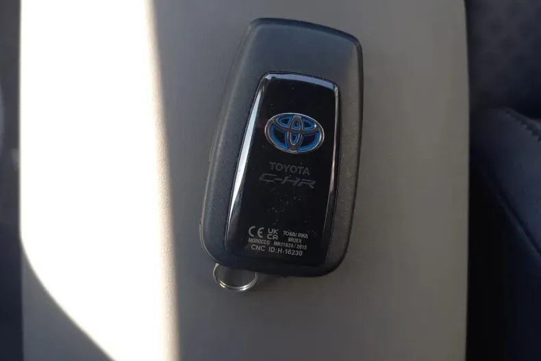 Toyota C-HR din 2023 cu 612 km - oferta TOY130076 - foto 34