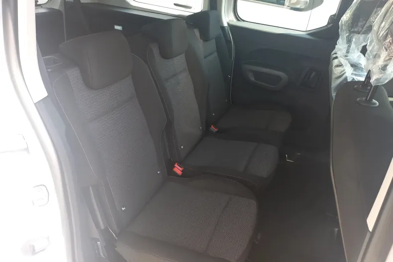 Toyota Proace din 2024 cu 6 km - oferta TOY130077 - foto 9