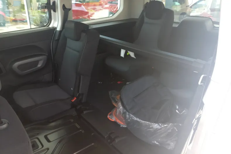 Toyota Proace din 2024 cu 6 km - oferta TOY130077 - foto 14