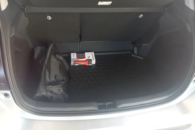 Toyota Yaris din 2024 cu 3.100 km - oferta TOY130078 - foto 6