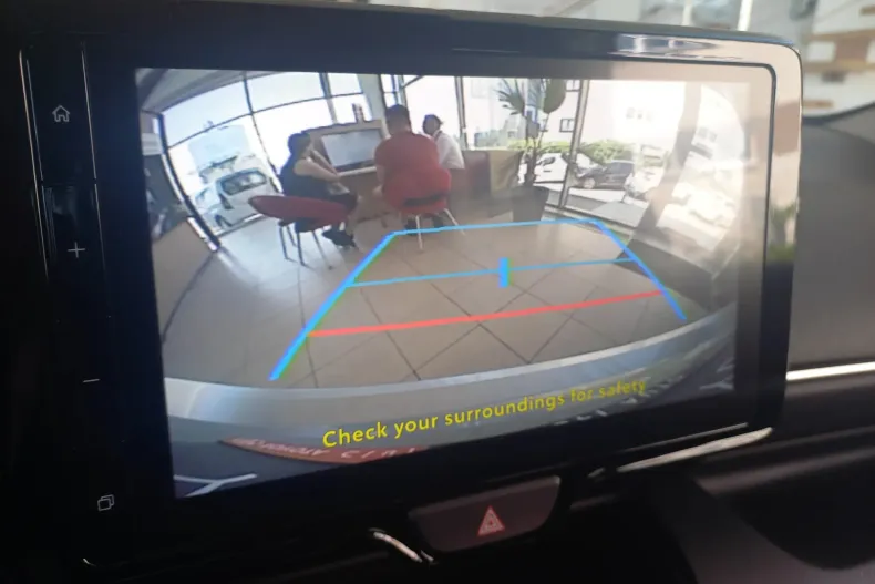 Toyota Yaris din 2024 cu 3.100 km - oferta TOY130078 - foto 24