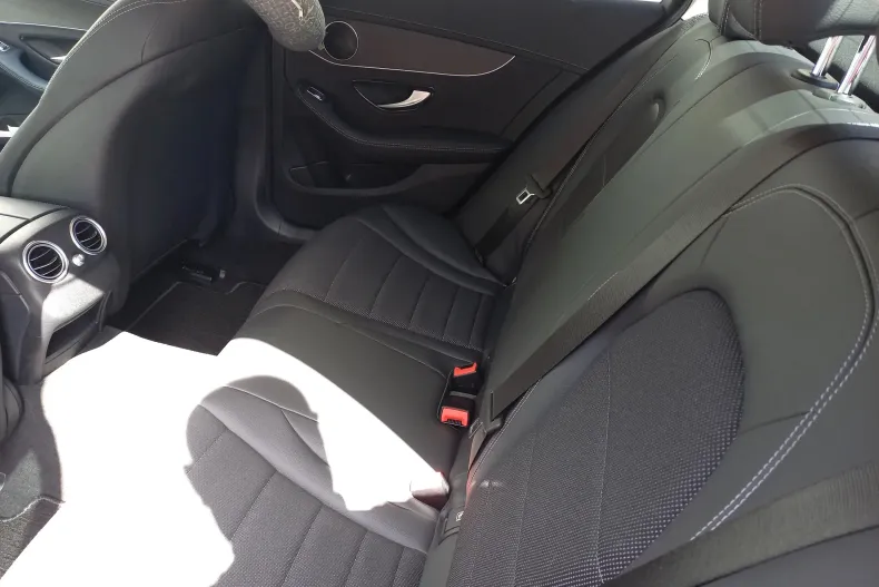 Mercedes-Benz C din 2020 cu 23.650 km - oferta MER130079 - foto 9