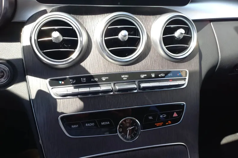 Mercedes-Benz C din 2020 cu 23.650 km - oferta MER130079 - foto 20