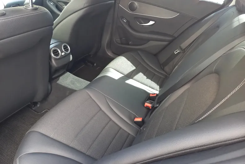 Mercedes-Benz C din 2020 cu 23.650 km - oferta MER130079 - foto 27