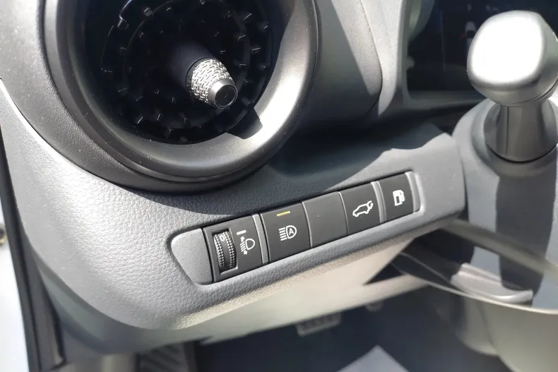 Toyota C-HR din 2024 cu 18.900 km - oferta TOY130080 - foto 17