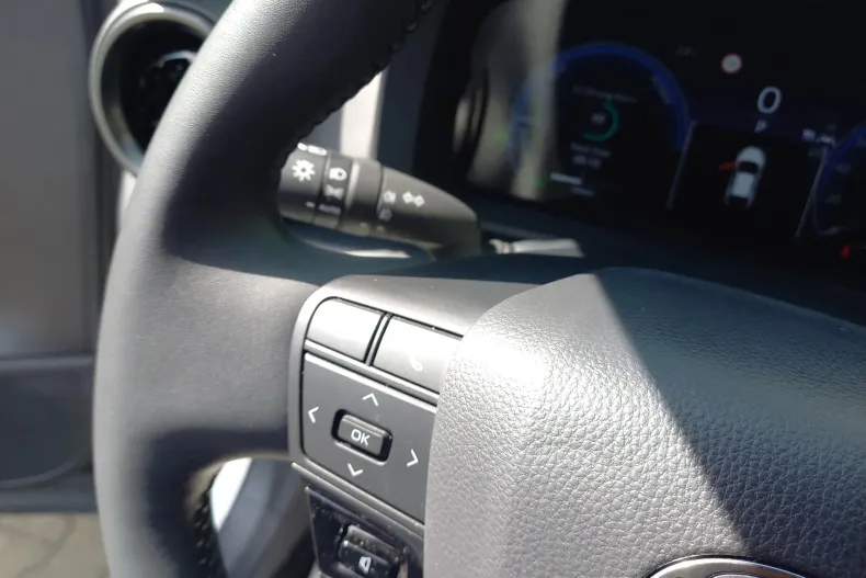 Toyota C-HR din 2024 cu 18.900 km - oferta TOY130080 - foto 22