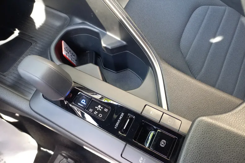 Toyota C-HR din 2024 cu 18.900 km - oferta TOY130080 - foto 28