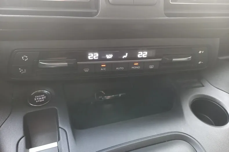 Toyota Proace din 2023 cu 23.900 km - oferta TOY130085 - foto 30