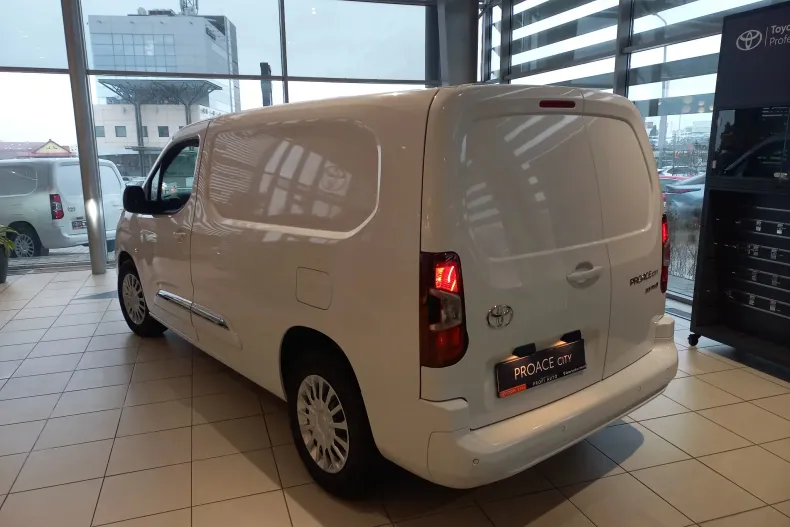 Toyota Proace din 2024 cu 4 km - oferta TOY130086 - foto 8