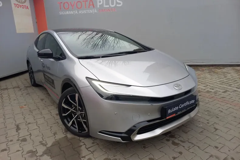 Toyota Prius din 2023 cu 10.450 km - oferta TOY130087 - foto 1