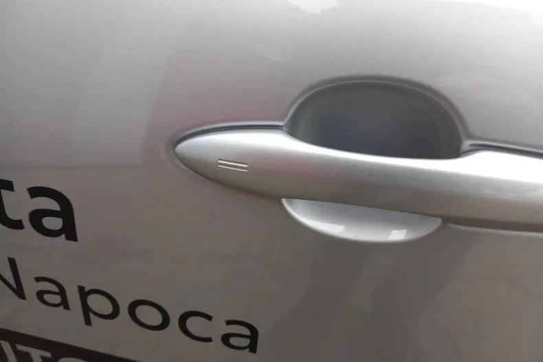 Toyota Prius din 2023 cu 10.450 km - oferta TOY130087 - foto 10