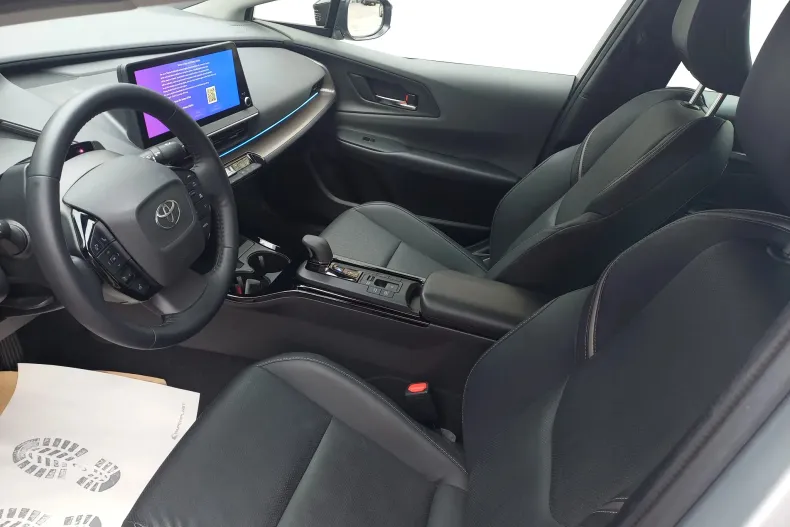 Toyota Prius din 2023 cu 10.450 km - oferta TOY130087 - foto 12