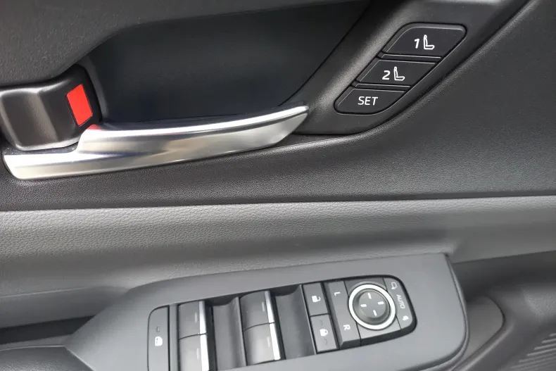 Toyota Prius din 2023 cu 10.450 km - oferta TOY130087 - foto 17