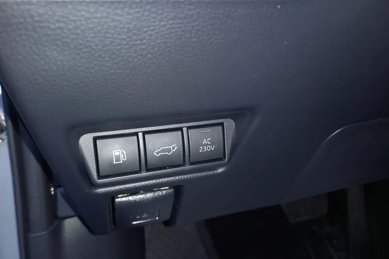 Toyota Prius din 2023 cu 10.450 km - oferta TOY130087 - foto 19