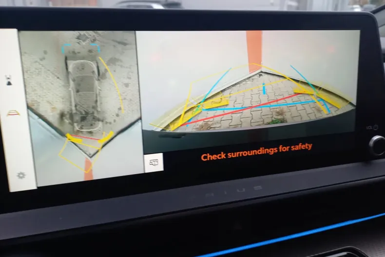 Toyota Prius din 2023 cu 10.450 km - oferta TOY130087 - foto 33