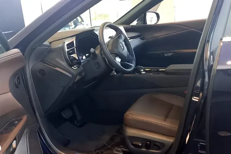 Lexus Seria RX din 2023 cu 27.000 km - oferta LEX130088 - foto 6