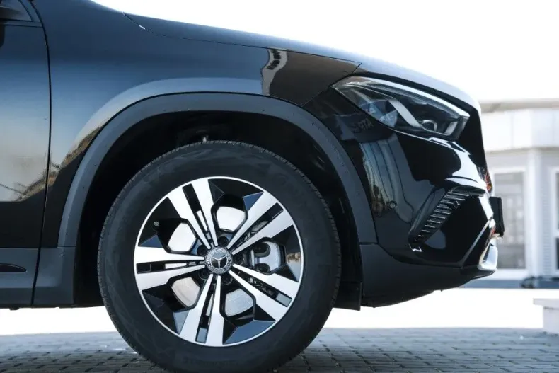 Mercedes-Benz GLA din 2025 cu 8.550 km - oferta MER130094 - foto 6