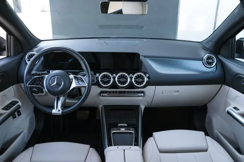 Mercedes-Benz GLA din 2025 cu 8.550 km - oferta MER130094 - foto 7