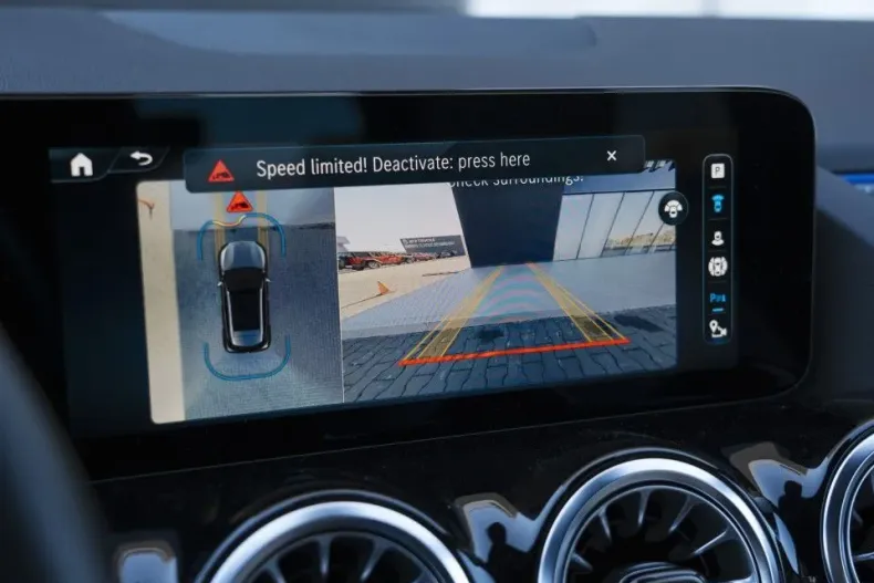 Mercedes-Benz GLA din 2025 cu 8.550 km - oferta MER130094 - foto 24