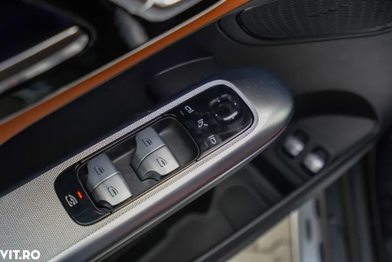 Mercedes-Benz GLC Coupe din 2025 cu 9.000 km - oferta MER130095 - foto 9