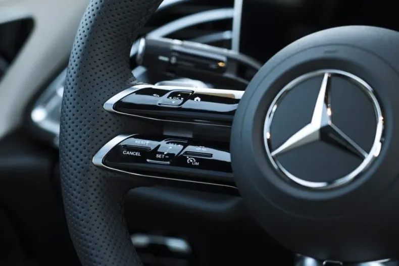 Mercedes-Benz E din 2025 cu 3.000 km - oferta MER130138 - foto 13