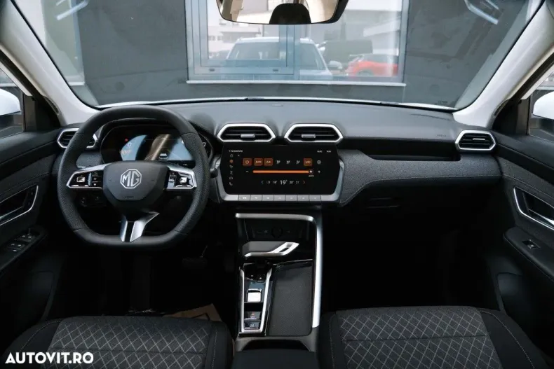 MG ZS HEV din 2025 cu 1 km - oferta MG0130142 - foto 11