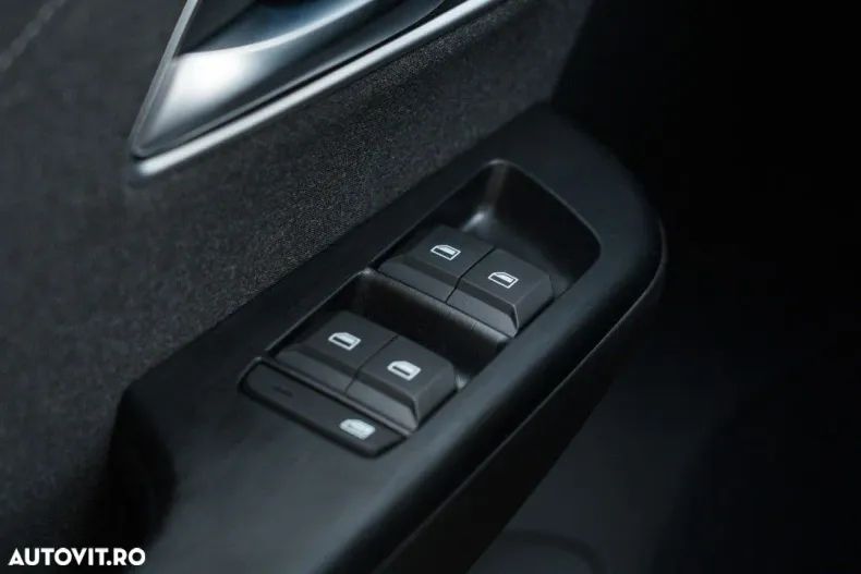 MG ZS HEV din 2025 cu 1 km - oferta MG0130142 - foto 16