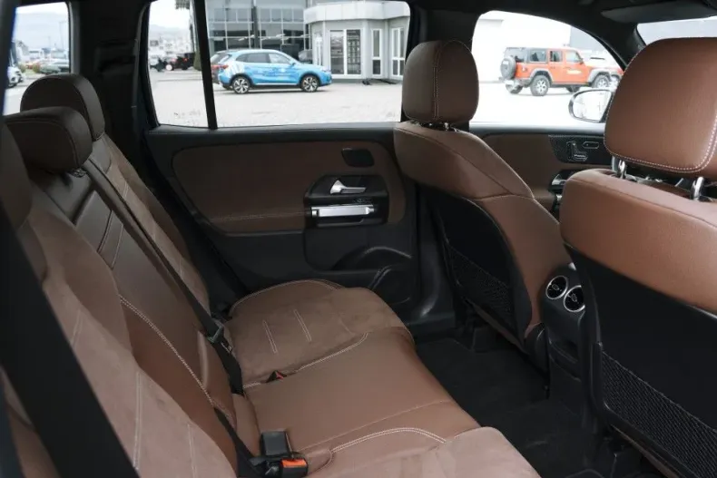 Mercedes-Benz GLB din 2025 cu 3.000 km - oferta MER130149 - foto 13