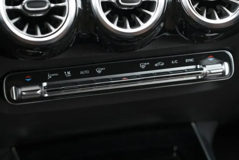 Mercedes-Benz GLB din 2025 cu 3.000 km - oferta MER130149 - foto 21