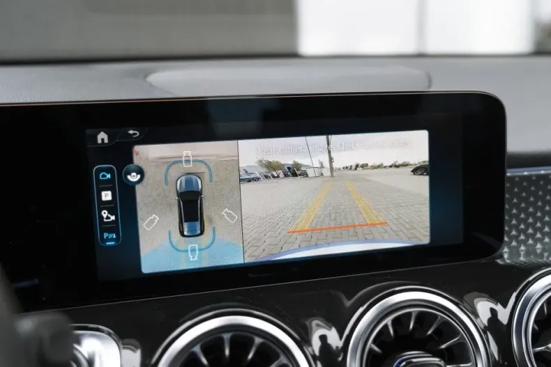 Mercedes-Benz GLB din 2025 cu 3.000 km - oferta MER130149 - foto 24