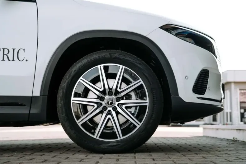 Mercedes-Benz EQA din 2025 cu 100 km - oferta MER130151 - foto 6