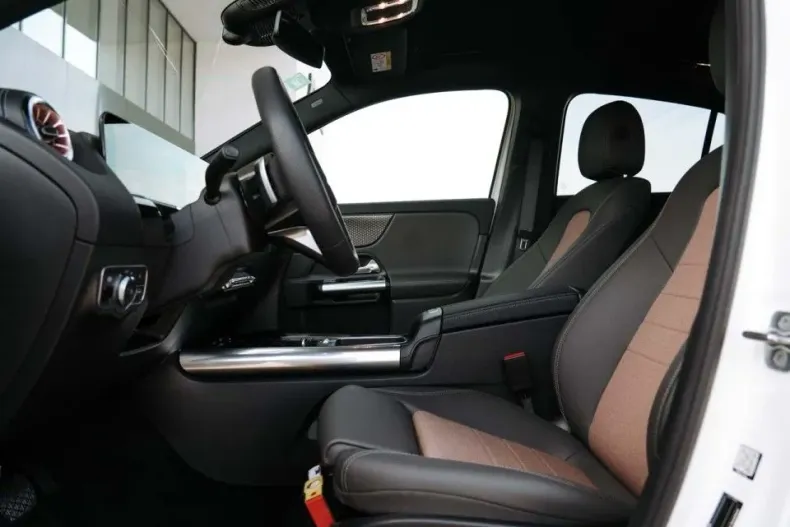 Mercedes-Benz EQA din 2025 cu 100 km - oferta MER130151 - foto 8