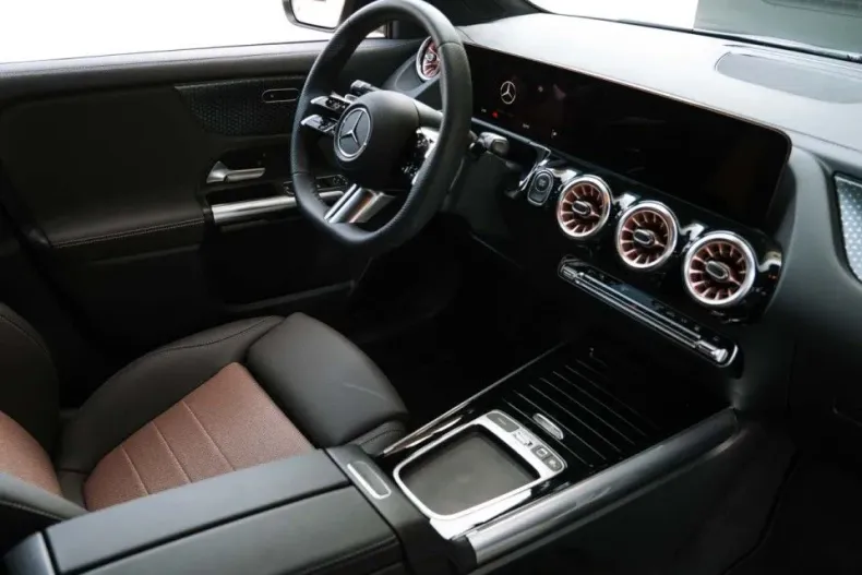 Mercedes-Benz EQA din 2025 cu 100 km - oferta MER130151 - foto 11