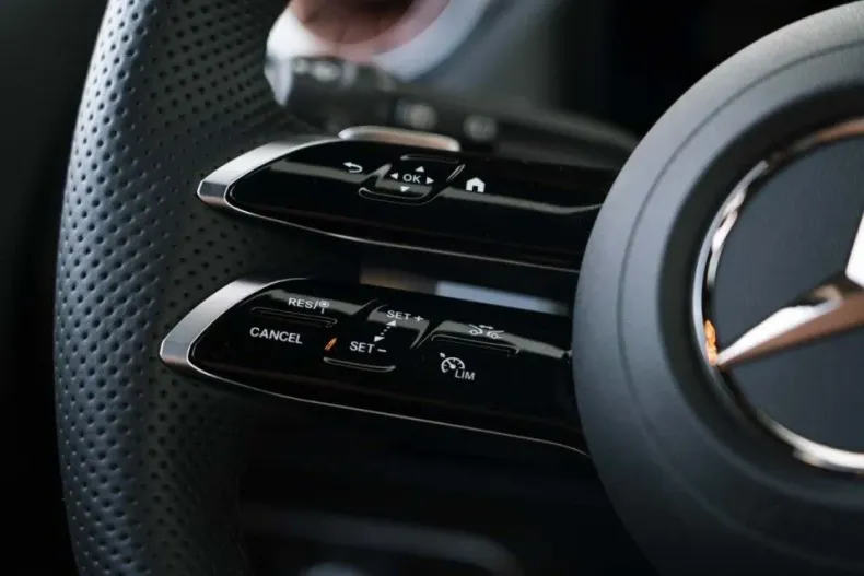 Mercedes-Benz EQA din 2025 cu 100 km - oferta MER130151 - foto 14