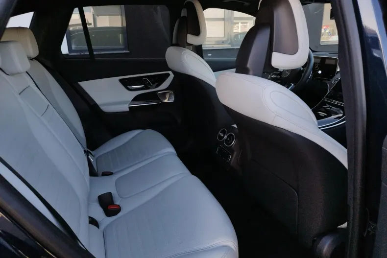 Mercedes-Benz GLC din 2023 cu 8.706 km - oferta MER130159 - foto 16