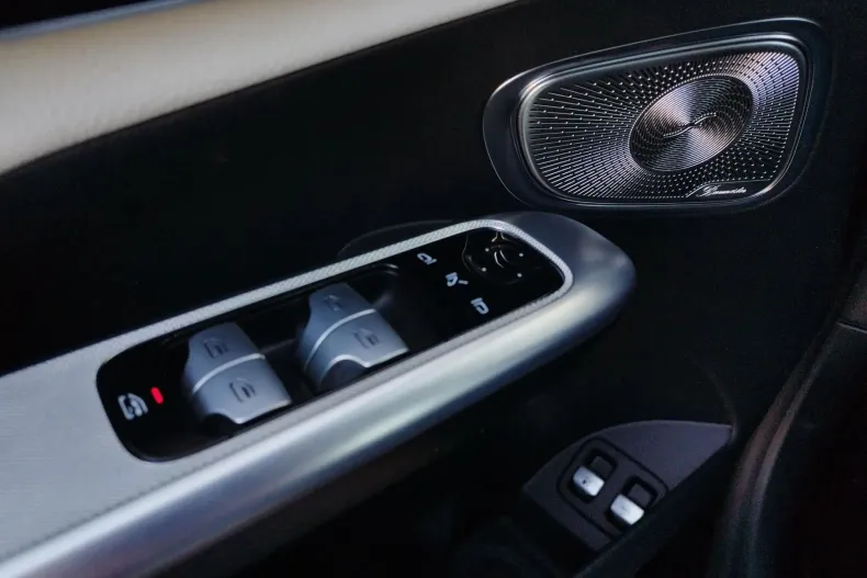 Mercedes-Benz GLC din 2023 cu 8.706 km - oferta MER130159 - foto 17