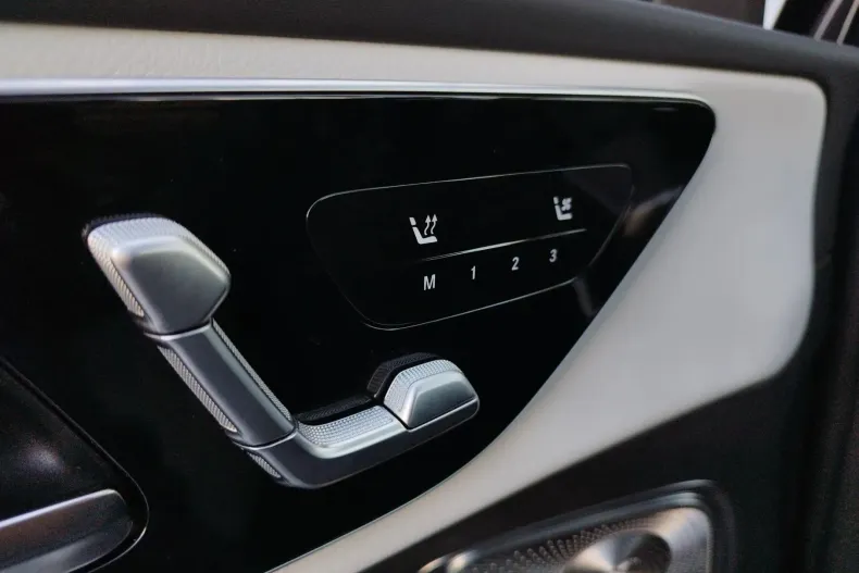 Mercedes-Benz GLC din 2023 cu 8.706 km - oferta MER130159 - foto 18