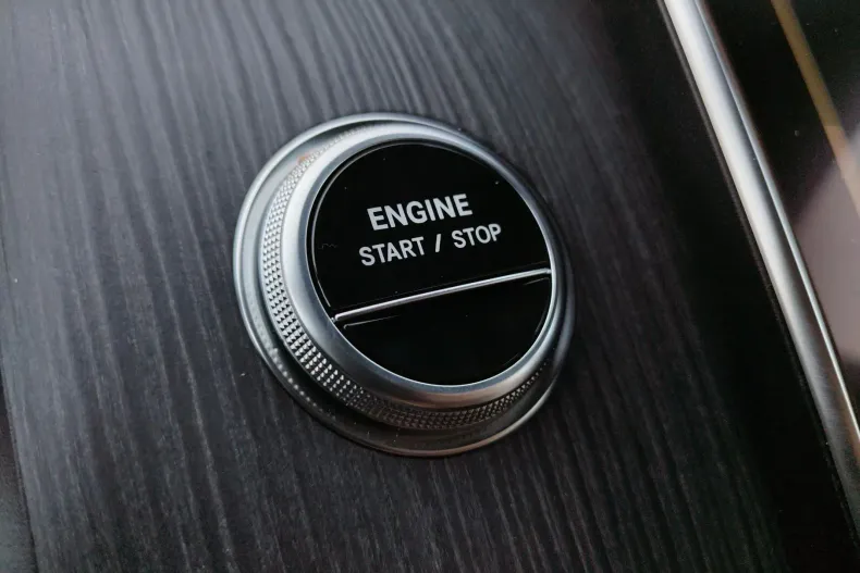 Mercedes-Benz GLC din 2023 cu 8.706 km - oferta MER130159 - foto 21