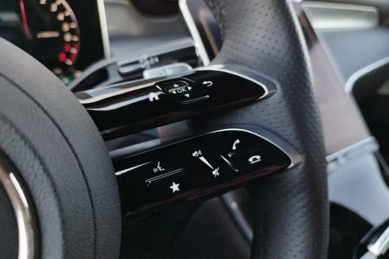 Mercedes-Benz GLC din 2023 cu 8.706 km - oferta MER130159 - foto 23