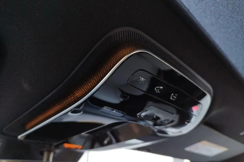 Mercedes-Benz GLC din 2023 cu 8.706 km - oferta MER130159 - foto 26