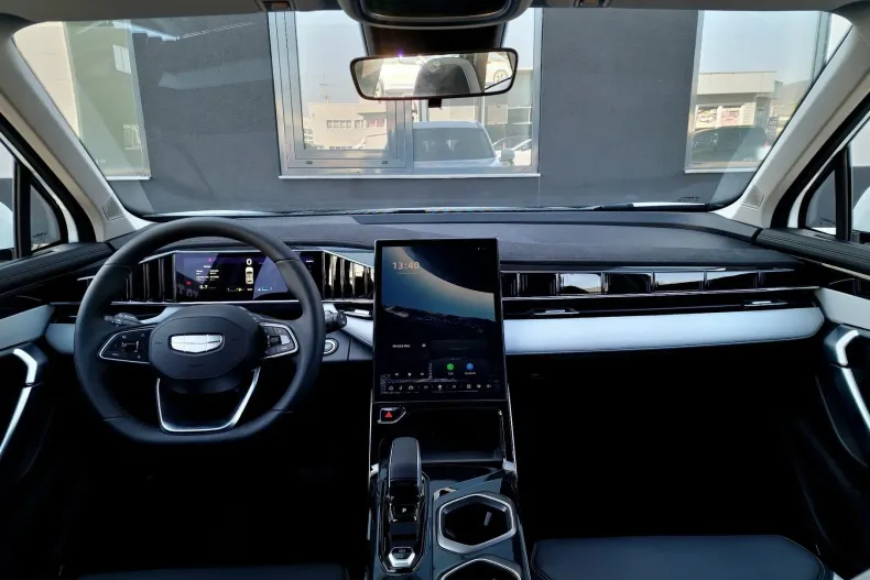 Geely Starray din 2024 cu 2.000 km - oferta GEE130160 - foto 9