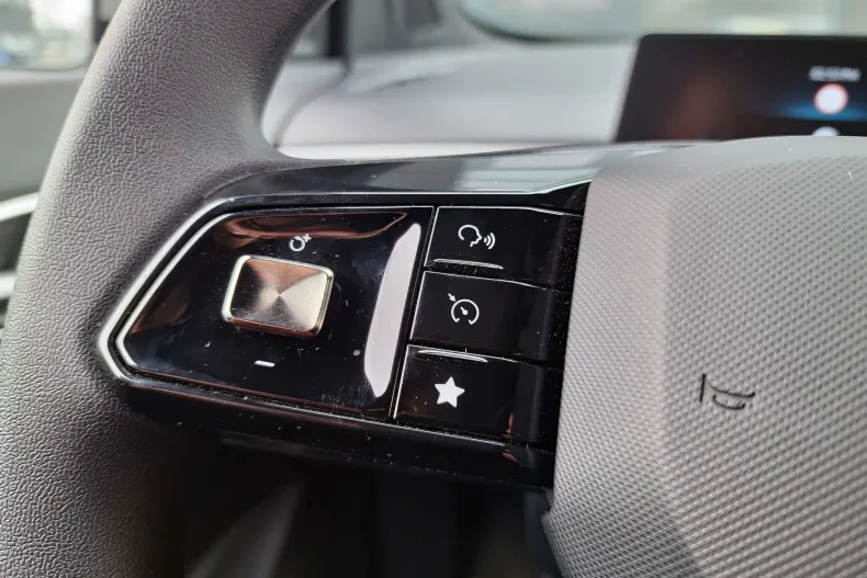 MG MG3 din 2024 cu 4.500 km - oferta MG0130167 - foto 8