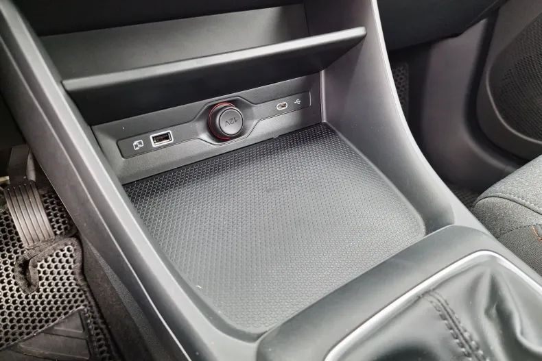 MG MG3 din 2024 cu 4.500 km - oferta MG0130167 - foto 15