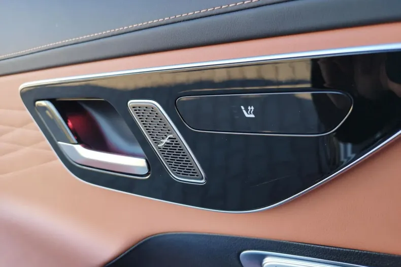 Mercedes-Benz C din 2023 cu 7.050 km - oferta MER130171 - foto 25