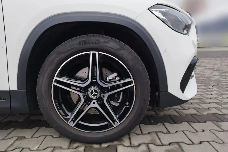 Mercedes-Benz GLA din 2023 cu 12.368 km - oferta MER130172 - foto 6