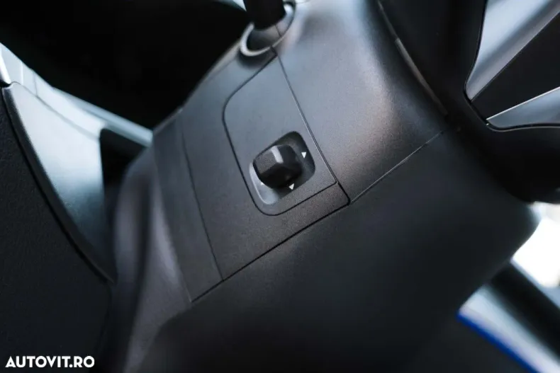 Mercedes-Benz C din 2025 cu 3.000 km - oferta MER130174 - foto 12