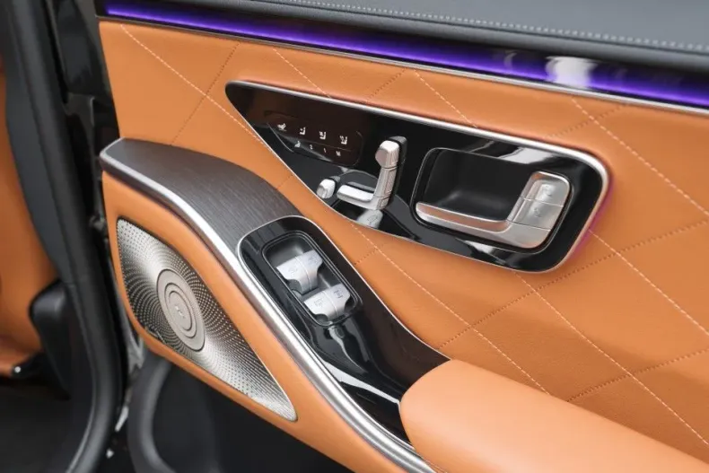 Mercedes-Benz S din 2023 cu 14.600 km - oferta MER130175 - foto 20