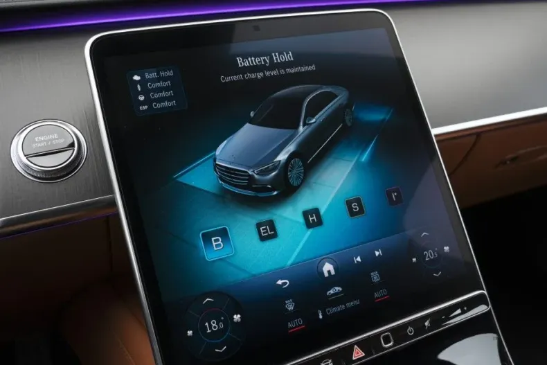 Mercedes-Benz S din 2023 cu 14.600 km - oferta MER130175 - foto 32